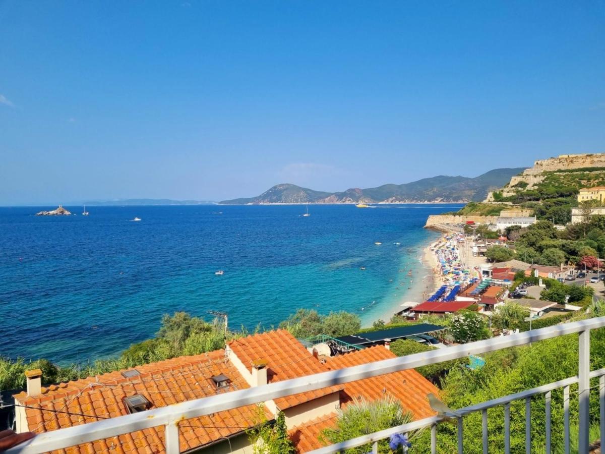 Appartamenti La Terrazza Sulle Ghiaie - Goelba Portoferraio Bagian luar foto